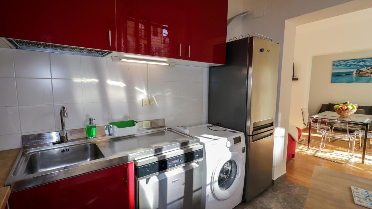 Sole, Terrazza, Centro Citta E Wi-Fi Veloce! Apartment Генуа Екстериор снимка