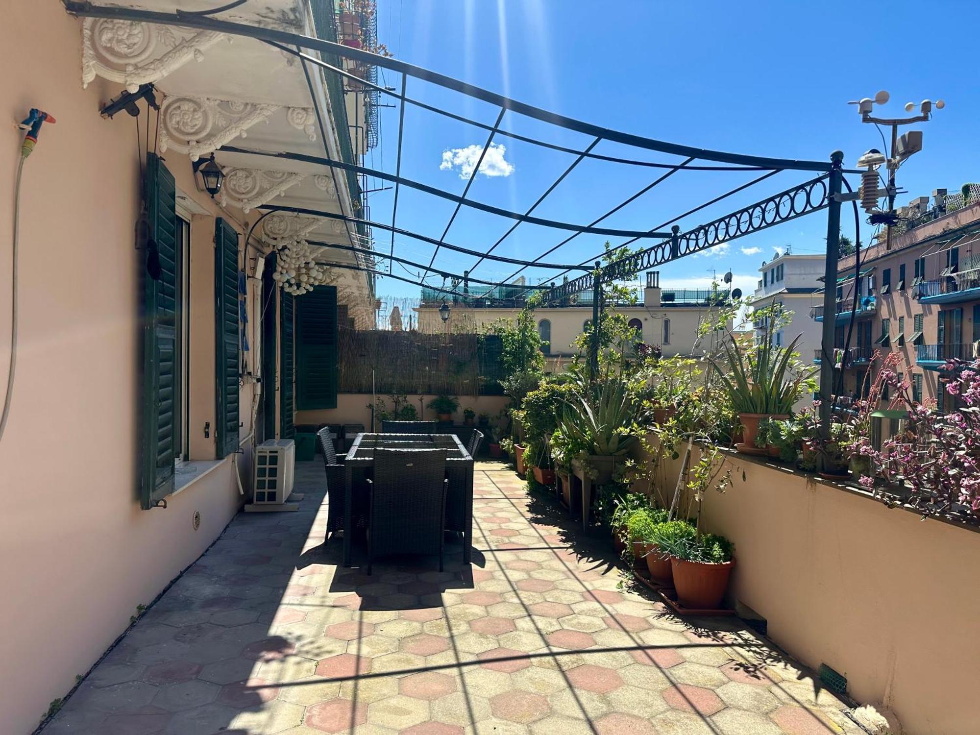Sole, Terrazza, Centro Citta E Wi-Fi Veloce! Apartment Генуа Екстериор снимка